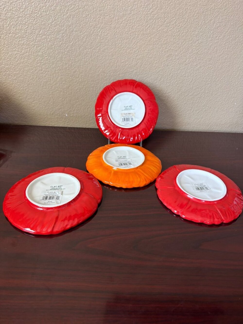 Set of 4 Clay Art Poppies Figural Appetizer Plates Red Orange Floral Ceramic 6" - Picture 7 of 12